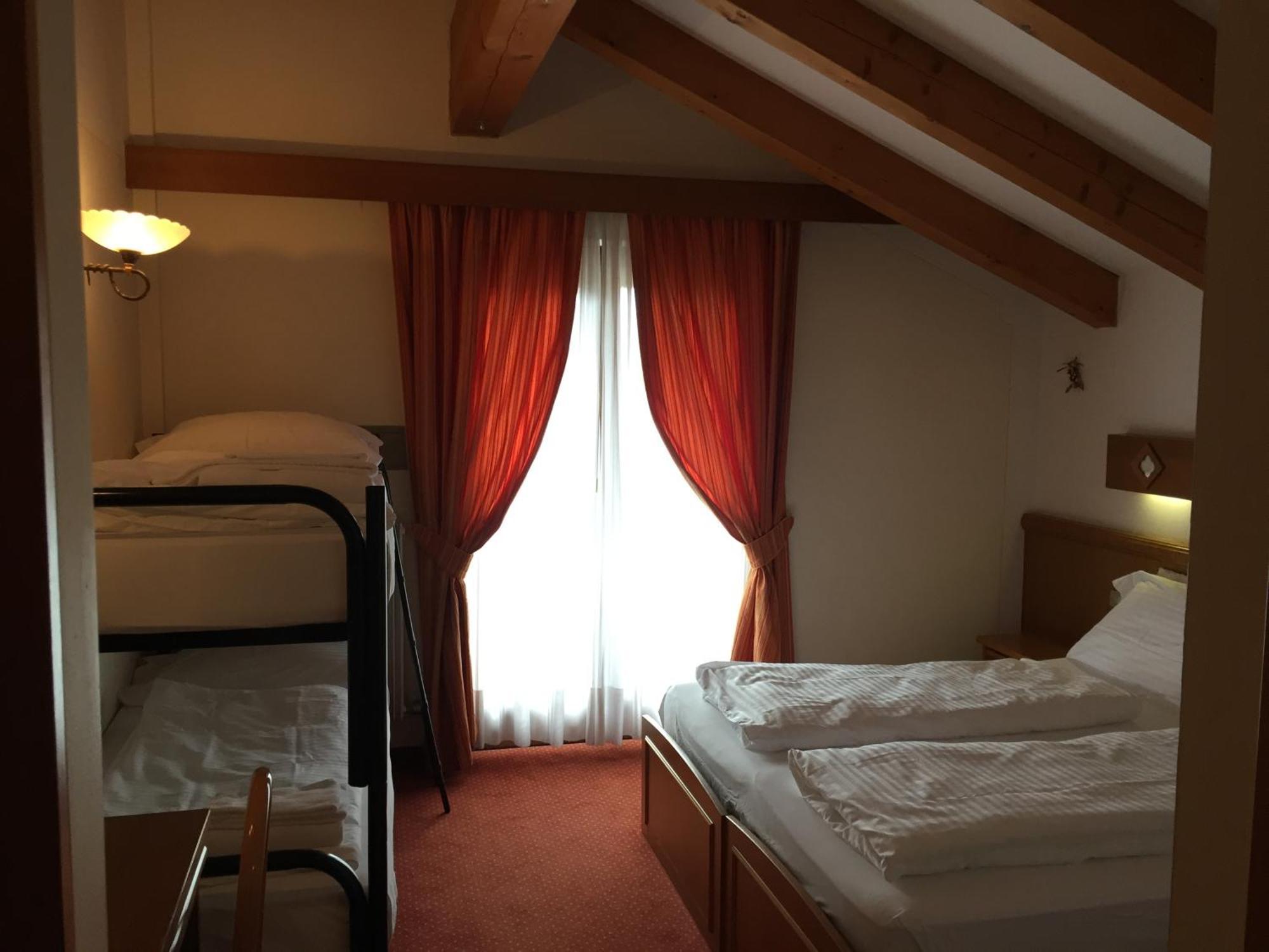 Hotel Collini Pinzolo Εξωτερικό φωτογραφία