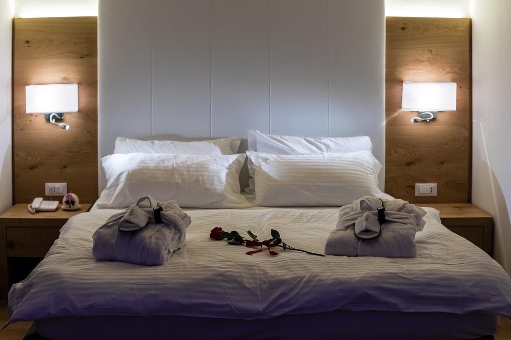 Hotel Collini Pinzolo Εξωτερικό φωτογραφία
