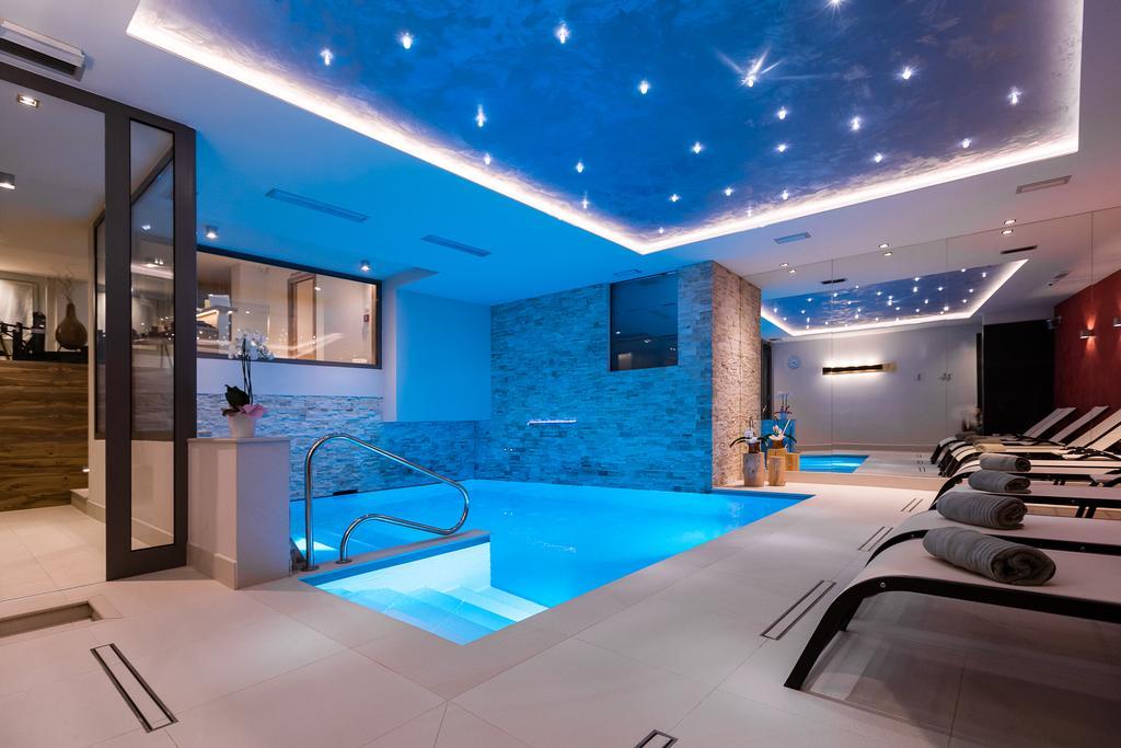 Hotel Collini Pinzolo Εξωτερικό φωτογραφία