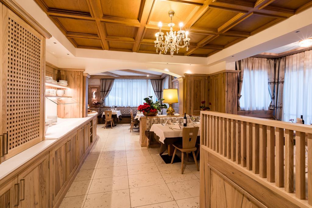 Hotel Collini Pinzolo Εξωτερικό φωτογραφία